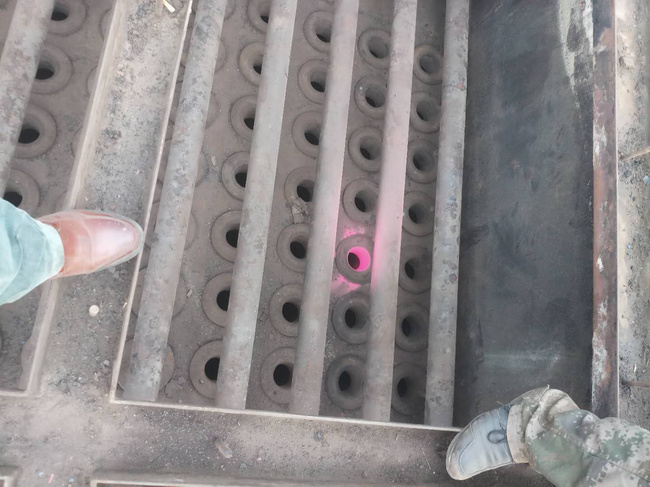 安裝后熒光粉檢漏發(fā)現(xiàn)的漏點(diǎn)